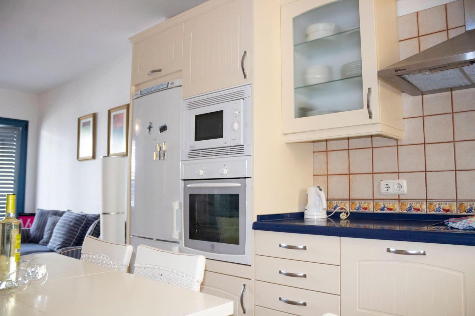 מלון Casa Bianca Caleta De פאמארה מראה חיצוני תמונה